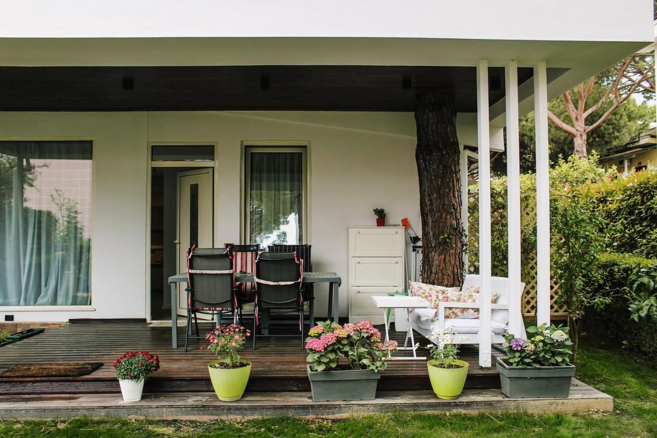 Ivy Lalzi Bay Beach House Durrës Exterior foto
