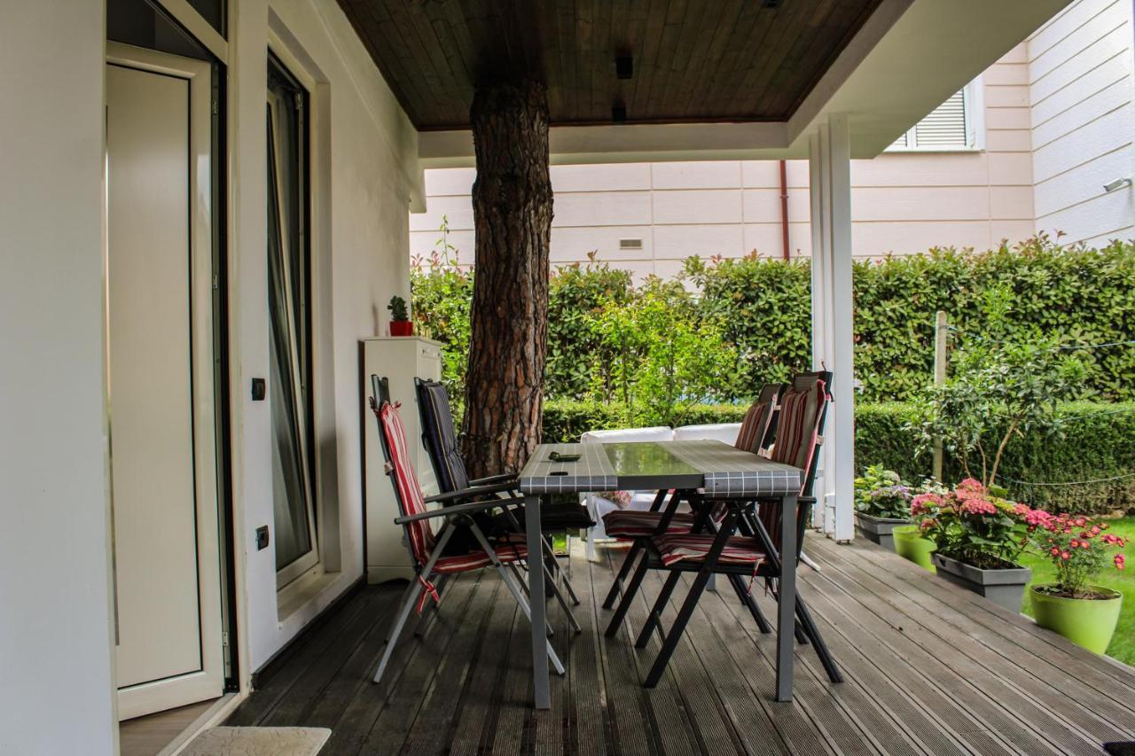 Ivy Lalzi Bay Beach House Durrës Exterior foto